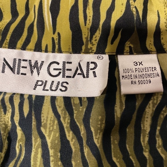 F New Gear button front 3/4 sleeve plus size shirt 3X - Picture 5 of 5